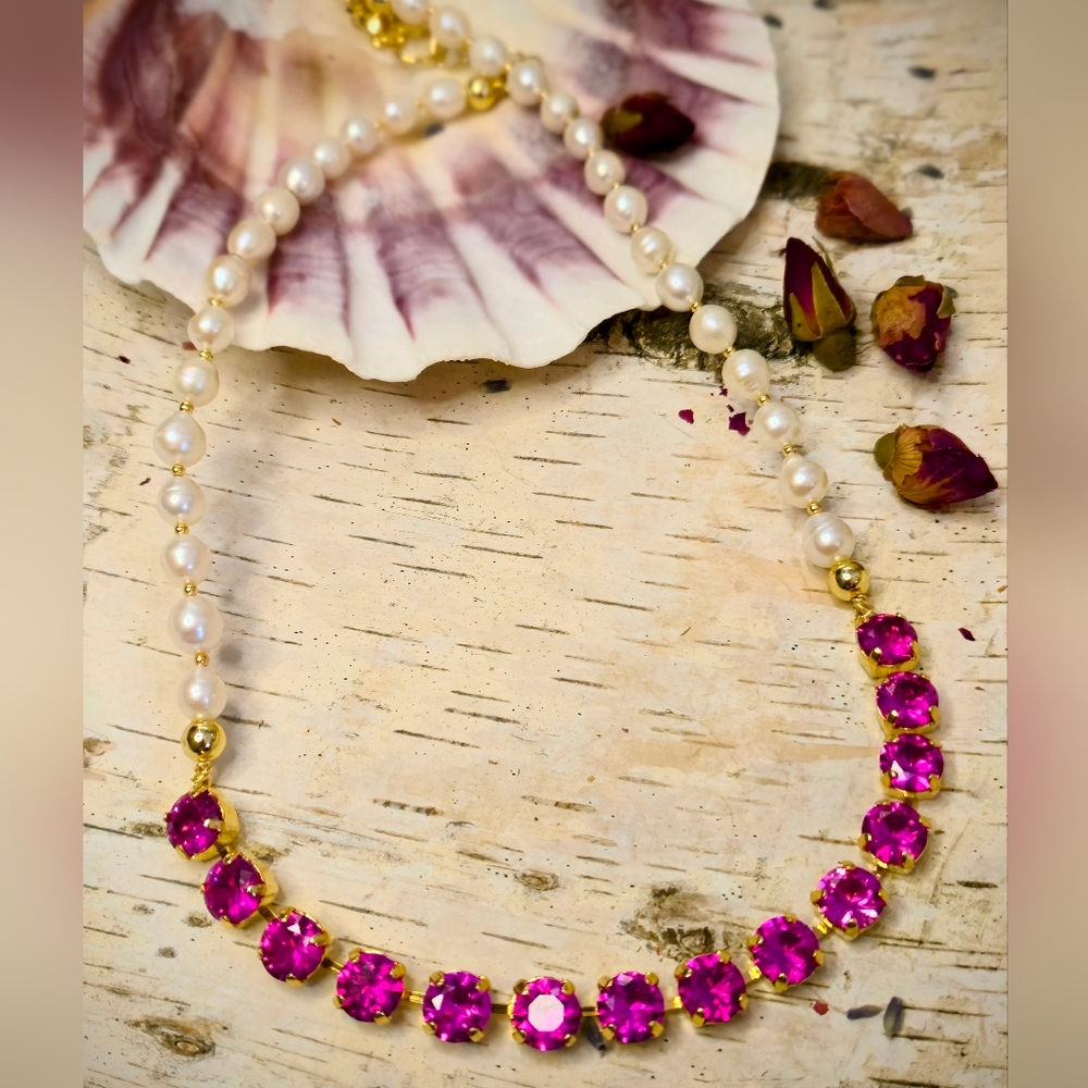 28 TW Carat Pink Sapphire Synthetic & Natural White Pearls Gold Plated Necklace